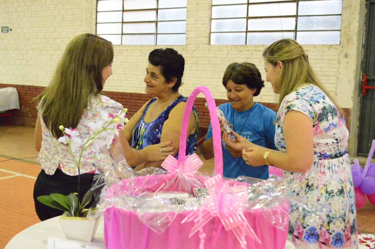SESSÃO SOLENE EM HOMENAGEM AO DIA INTERNACIONAL DA MULHER